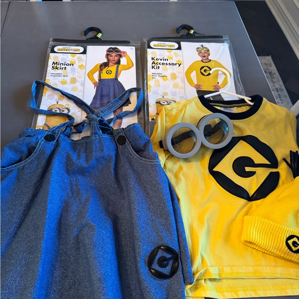 Child size minion skirt and accessories - child size 8-10